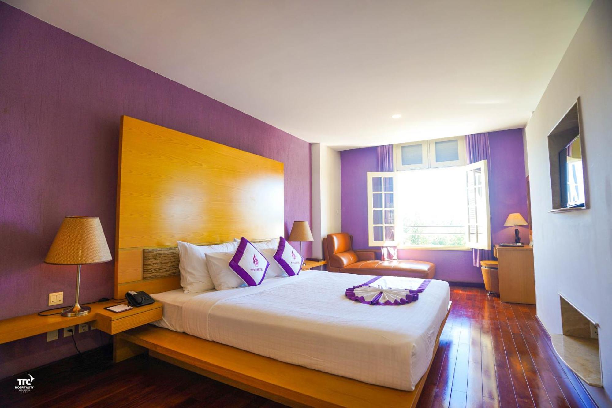 Ttc Hotel - Ngoc Lan Dalat Bagian luar foto