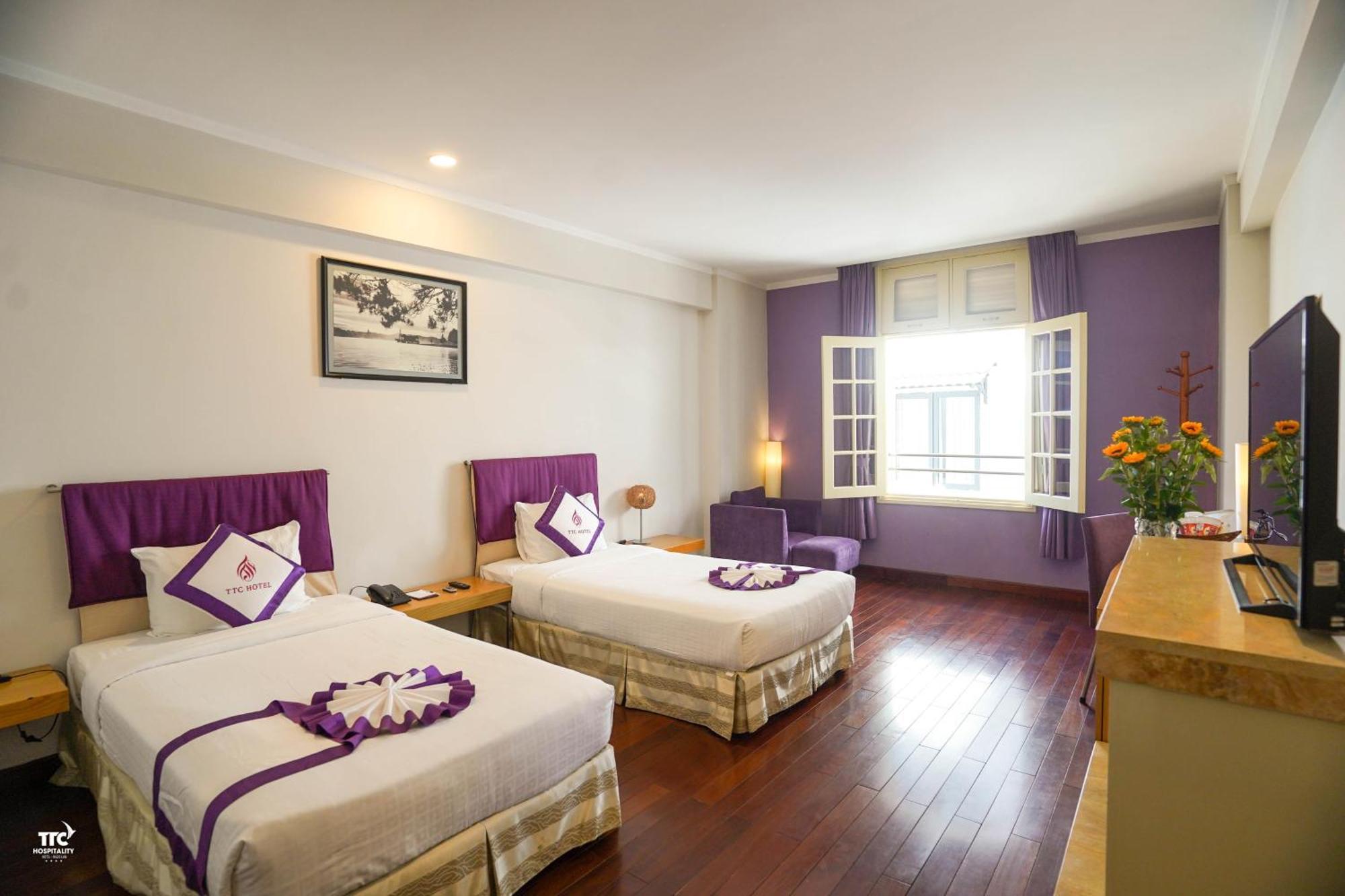 Ttc Hotel - Ngoc Lan Dalat Bagian luar foto