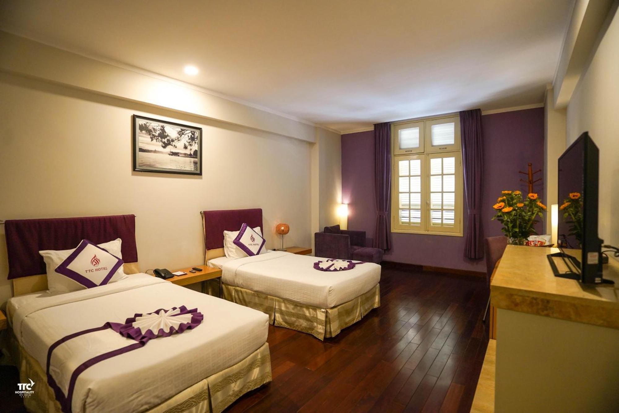 Ttc Hotel - Ngoc Lan Dalat Bagian luar foto