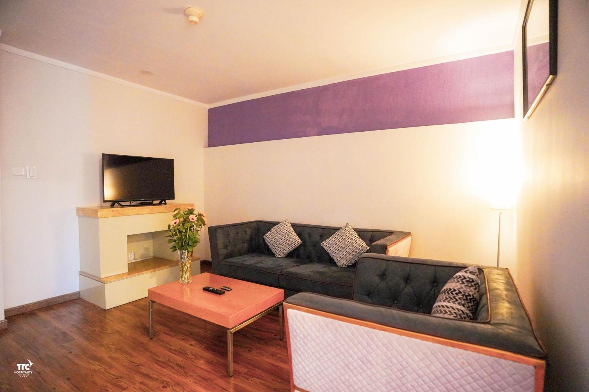 Ttc Hotel - Ngoc Lan Dalat Bagian luar foto