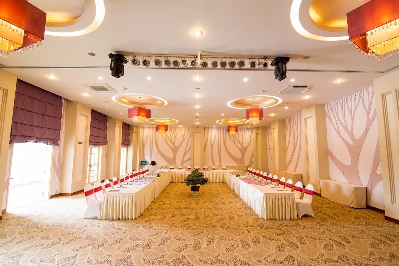 Ttc Hotel - Ngoc Lan Dalat Bagian luar foto